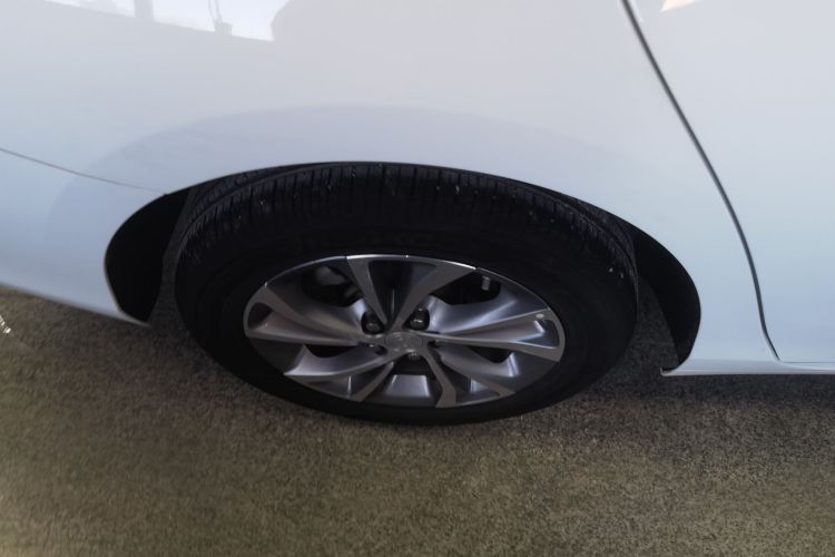 别克 威朗 2023款 Pro 乐享版车身外观6008