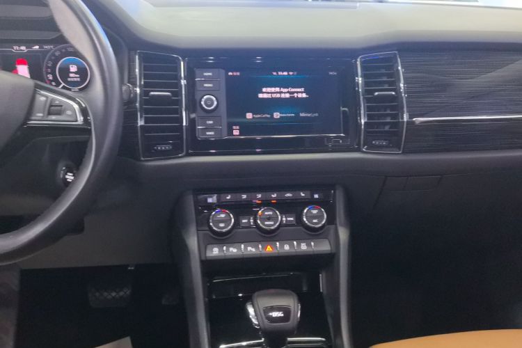 斯柯达 柯迪亚克GT 2019款 TSI330 两驱豪华版 国VI中控内饰16