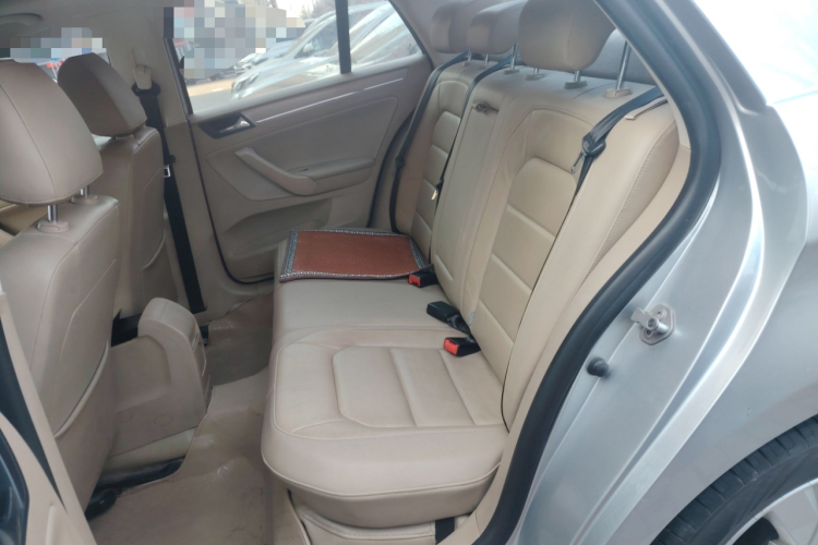 大众 宝来 2014款 1.6L 手动舒适型中控内饰21
