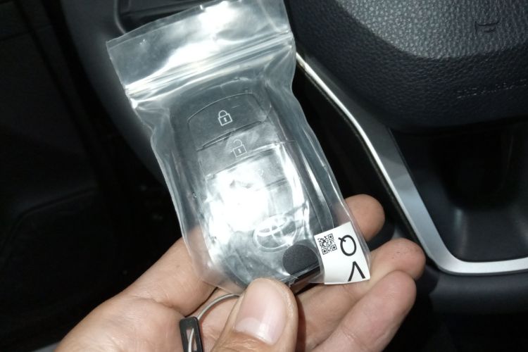 丰田 RAV4荣放 2024款 2.0L CVT两驱风尚Plus版中控内饰7001