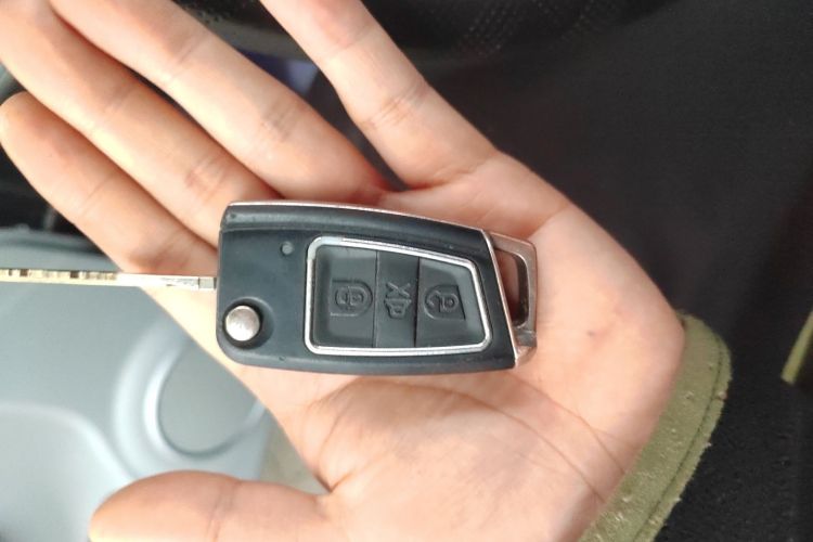 铃木 雨燕 2016款 1.5L 手动时尚型酷玩版中控内饰7001