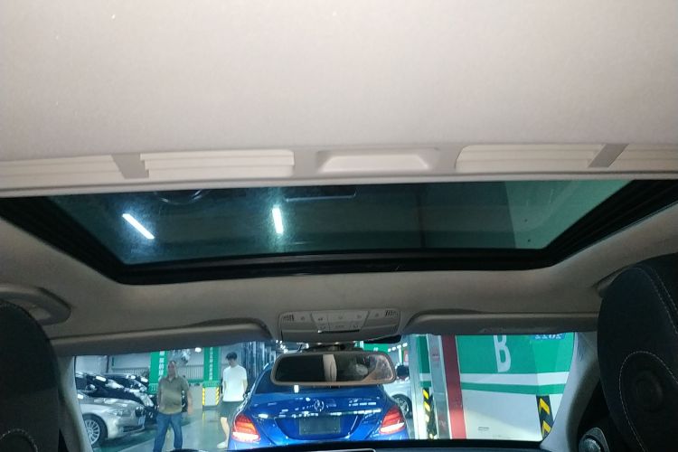 奔驰C级 2018款 C 180 L 时尚型运动版局部细节22