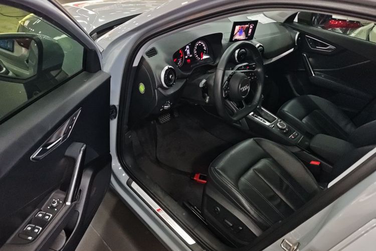 奥迪Q2L 2022款 35 TFSI 时尚动感型中控内饰20