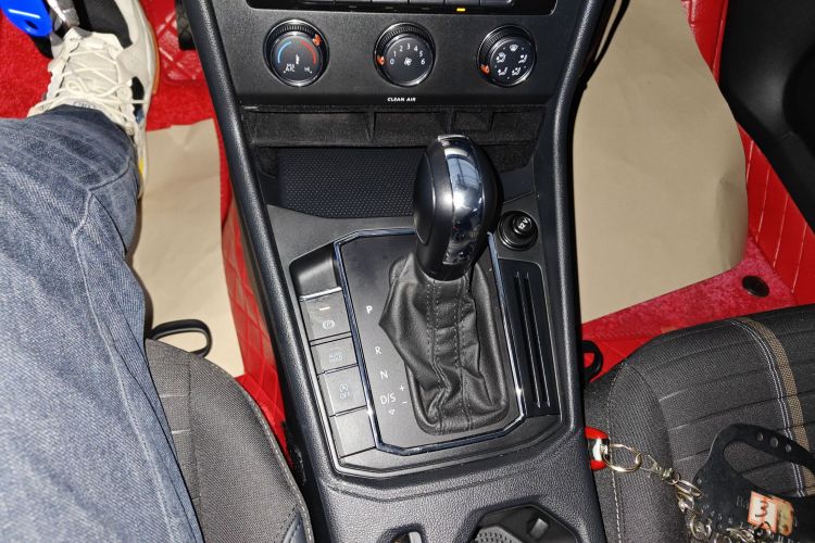 大众 朗逸 2021款 1.5L 自动视野版中控内饰18