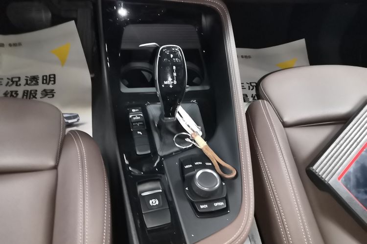 宝马X2 2020款 sDrive25i 领先型M运动套装局部细节18