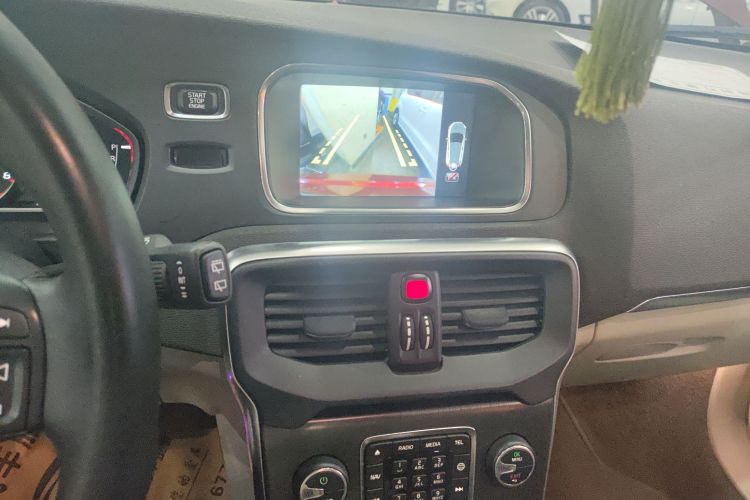 沃尔沃V40 2015款 1.6T 智雅版中控内饰16