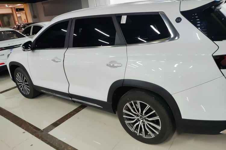 捷途X90 PLUS 2024款 1.6TD DCT别墅 7座车身外观4