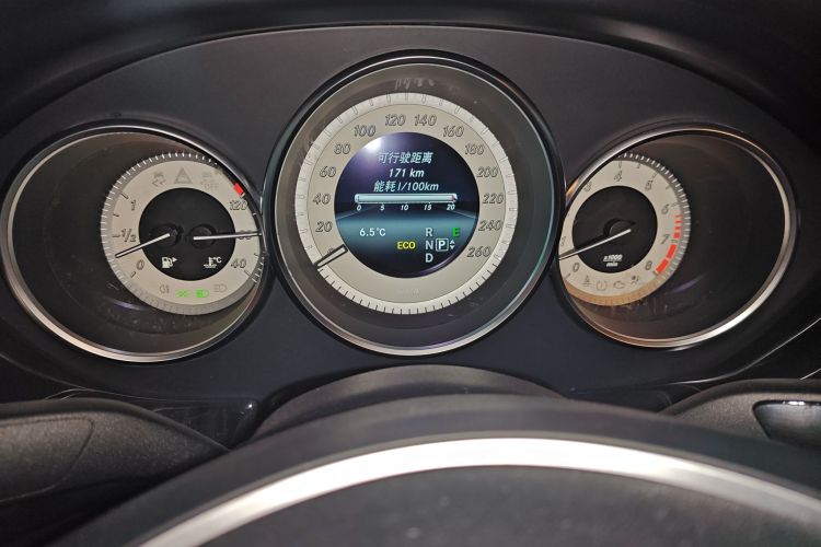 奔驰CLS 2015款 CLS 320中控内饰14