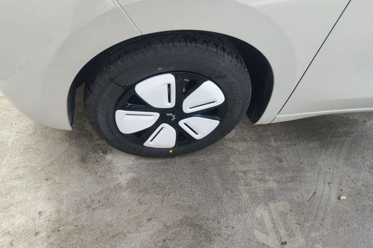 五菱汽车 宏光MINIEV 2025款 四门版 进阶款车身外观6001