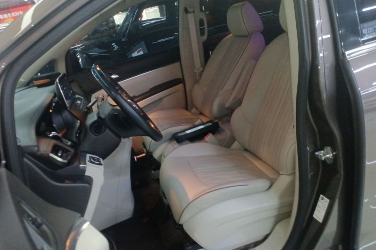 别克GL8 2022款 陆上公务舱 652T 豪华型局部细节19