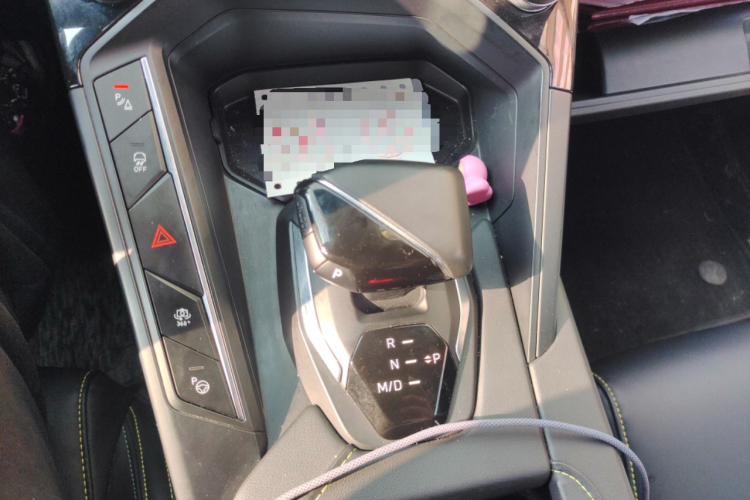 领克06 2023款 Remix 1.5T Shero中控内饰18