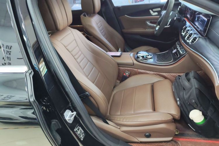 奔驰E级 2018款 E 200 L 运动型 4MATIC局部细节41