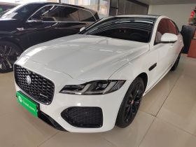 捷豹XFL 2021款 XFL 2.0T P250 四驱曜黑运动版