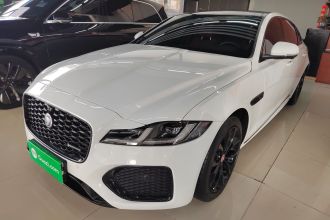 捷豹XFL 2021款 XFL 2.0T P250 四驱曜黑运动版