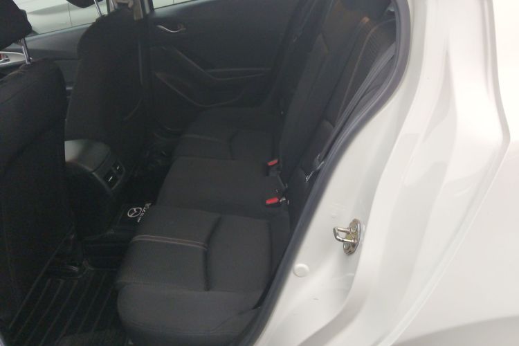 马自达3 昂克赛拉 2019款 云控版 三厢 1.5L 自动豪华型 国VI中控内饰21