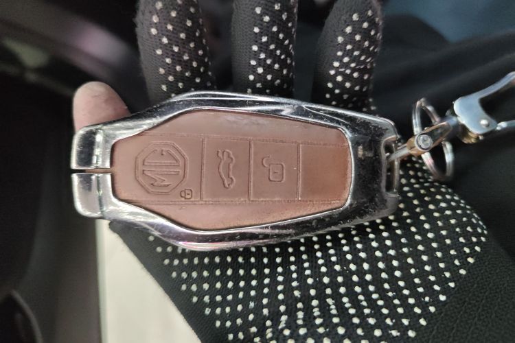 名爵 MG7 2023款 1.5T DCT至美优雅版中控内饰11