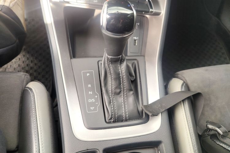 奥迪Q3 2021款 35 TFSI 时尚动感型局部细节18