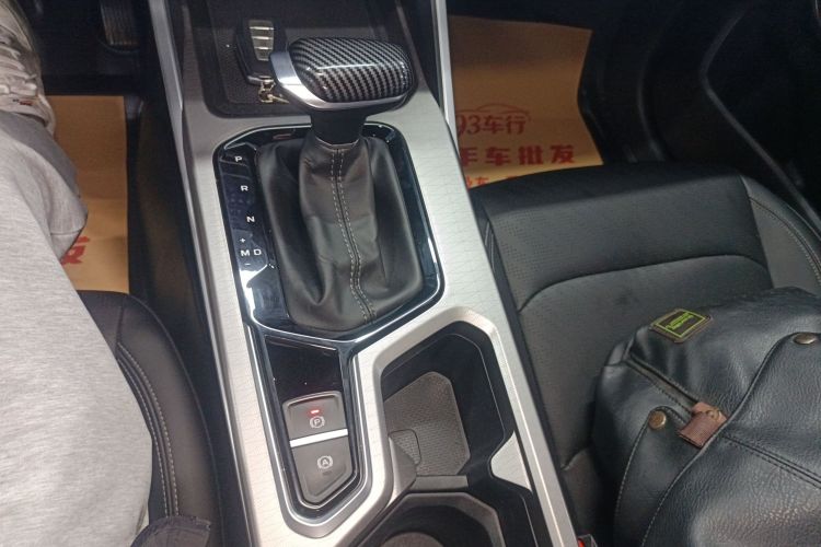 吉利汽车 帝豪 2023款 第4代冠军版 1.5L CVT尊贵型中控内饰18