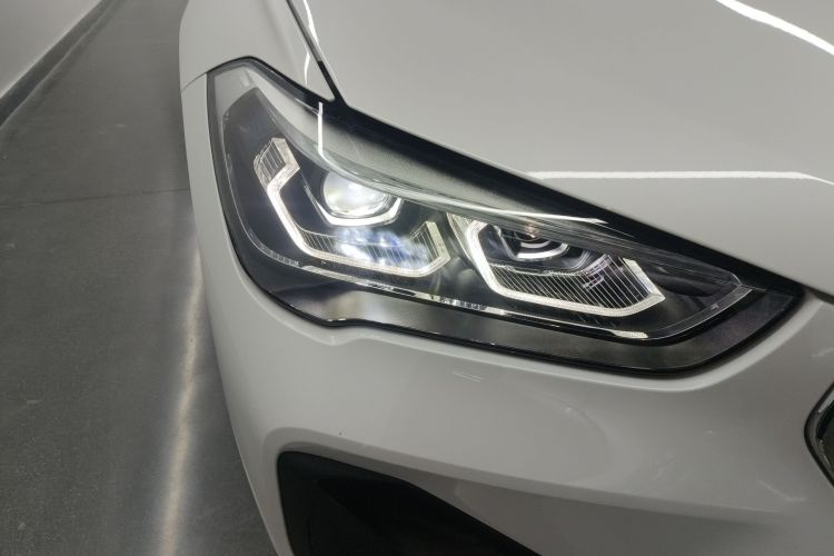 宝马X1 2022款 sDrive25Li 领先型车身外观8