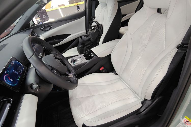 比亚迪 海豹06新能源 2024款 DM-i 120KM尊荣型局部细节19