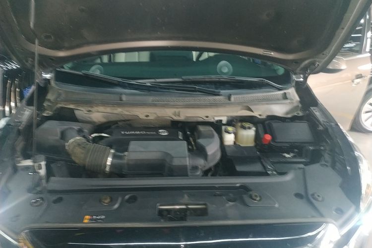 别克GL8 2023款 陆上公务舱 智享型机舱底盘24