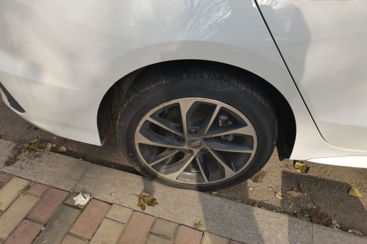 奥迪A3 2021款 A3L Limousine 35 TFSI 进取运动型车身外观6008