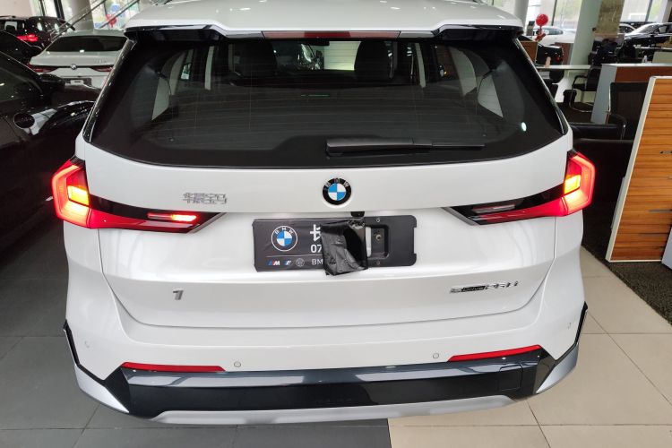 宝马X1 2023款 sDrive25Li X设计套装车身外观6