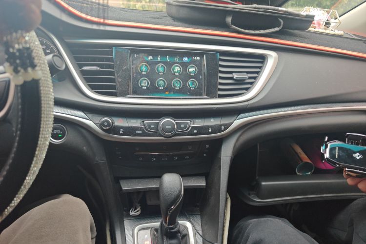 别克 英朗 2019款 18T 自动互联旗舰型 国V中控内饰16