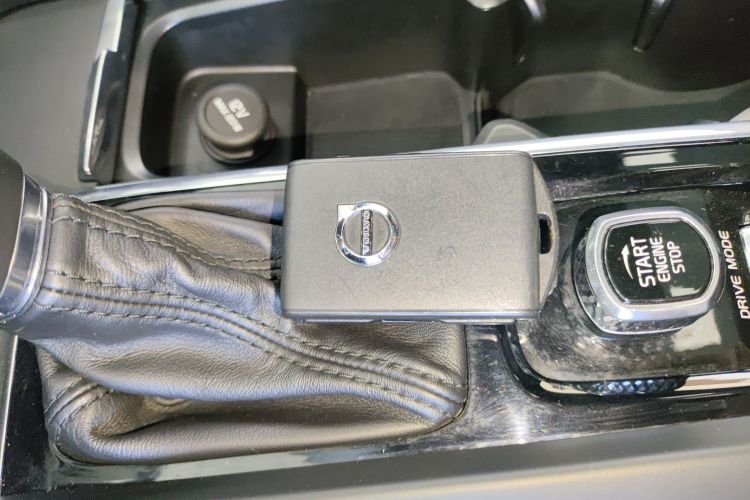 沃尔沃S60 2020款 T4 智逸豪华版中控内饰11