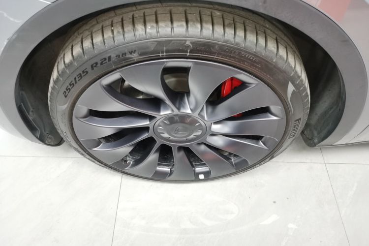 特斯拉 Model Y 2024款 Performance高性能版车身外观6007