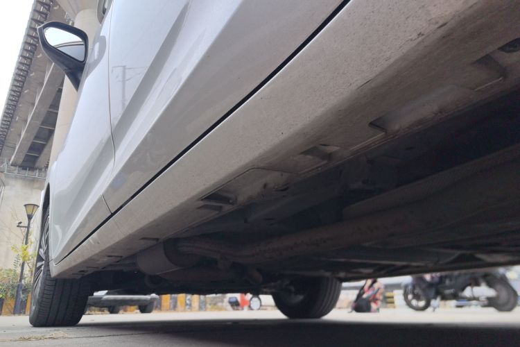 广汽传祺 传祺M6 2019款 270T 自动尊享版（七座）国V局部细节9002