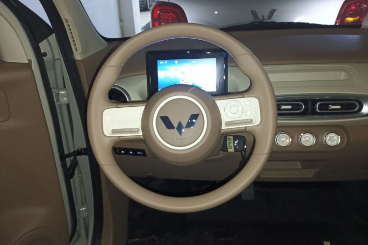 五菱汽车 宏光MINIEV 2025款 四门版 进阶款中控内饰13