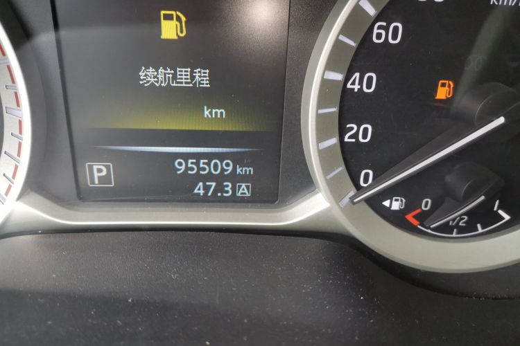 日产 途达 2018款 2.5L 自动两驱智享版中控内饰15