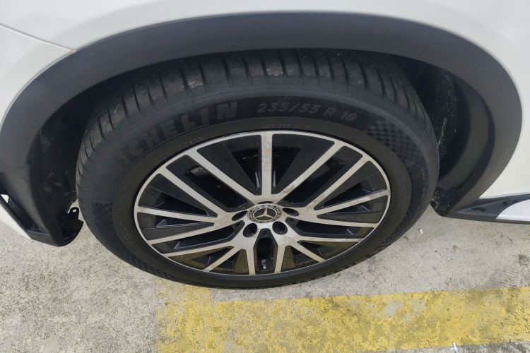 奔驰GLC轿跑 2020款 GLC 300 4MATIC 轿跑SUV车身外观6007