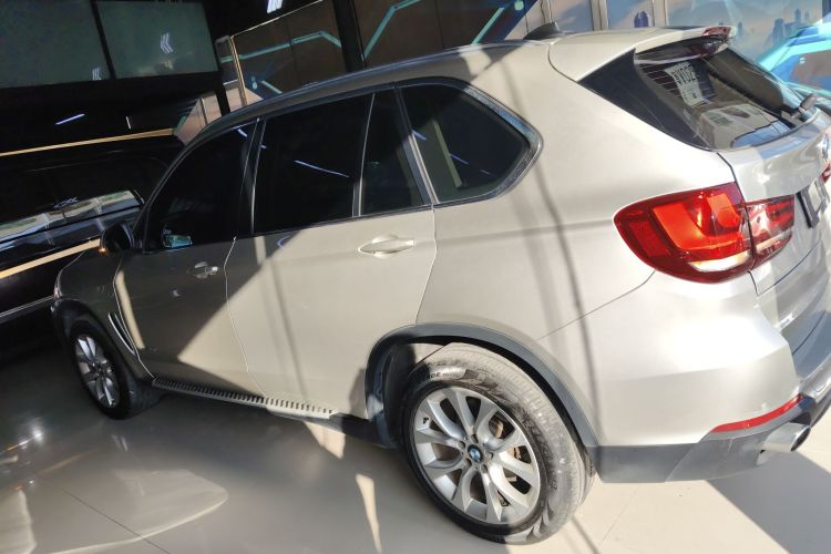 宝马X5(进口) 2014款 xDrive35i 典雅型车身外观4