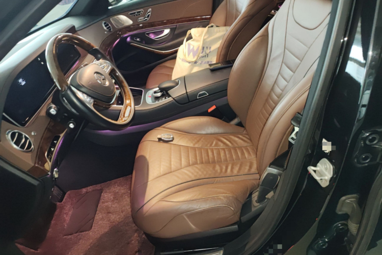 奔驰S级 2014款 S 500 L中控内饰19