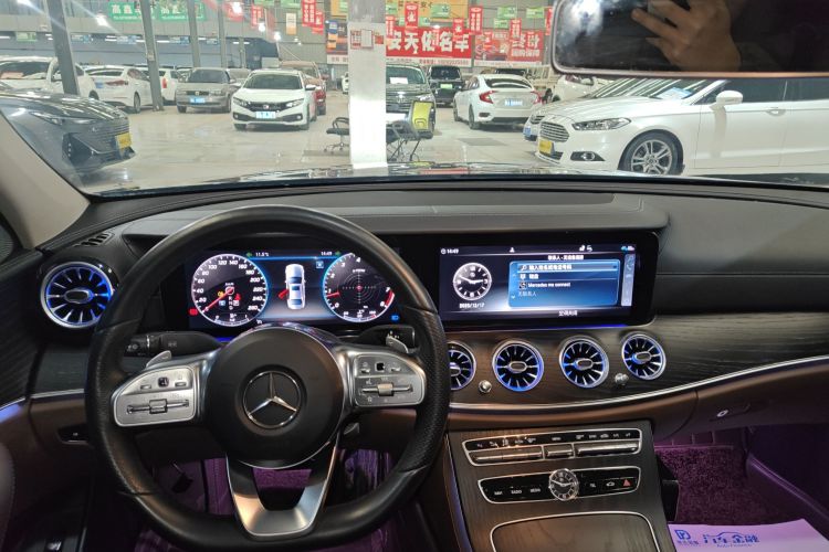 奔驰E级 2020款 E 300 L 运动豪华型局部细节18