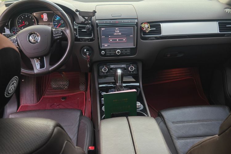 大众 途锐 2017款 3.0TSI 拓界版中控内饰7002