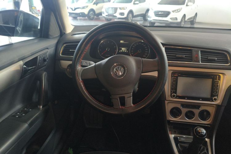 大众 朗逸 2013款 改款 1.4TSI 手动舒适版中控内饰13