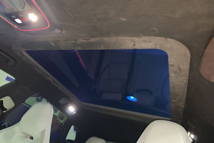 极氪001 2024款 YOU版 100kWh 四驱局部细节22