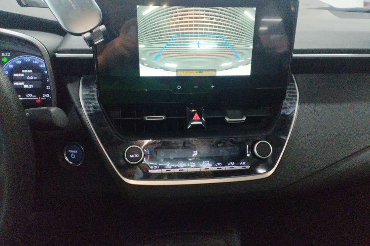 丰田 雷凌 2023款 智能电混双擎 1.8L 豪华版局部细节16