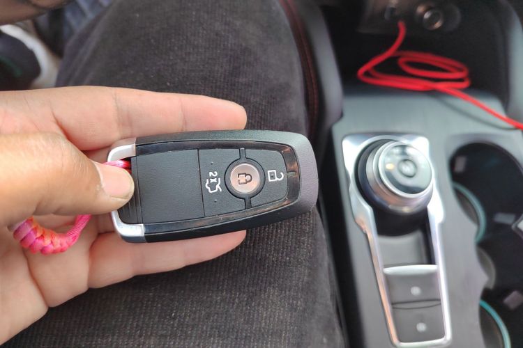 福特 福克斯 2020款 两厢 EcoBoost 180 自动ST Line中控内饰11