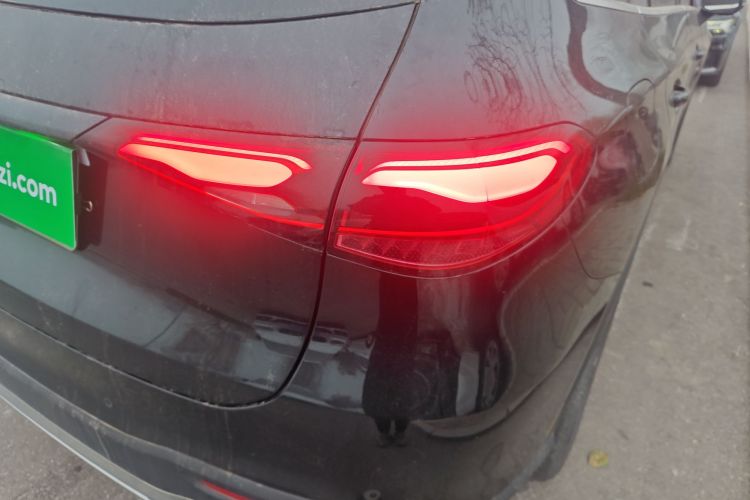 奔驰GLC 2023款 改款 GLC 260 L 4MATIC 动感型 5座车身外观6006