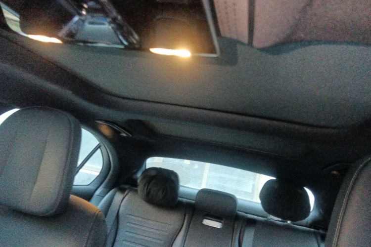 奔驰C级 2023款 C 260 L 运动版中控内饰22