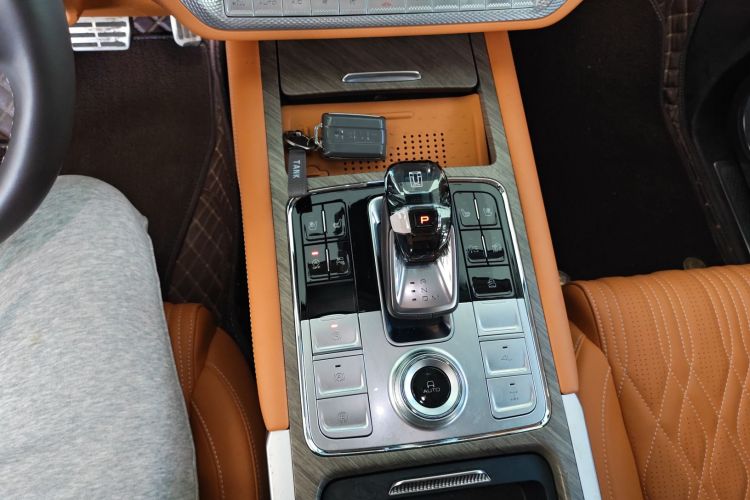 坦克500 2023款 3.0T 运动版 造境型 5座中控内饰18