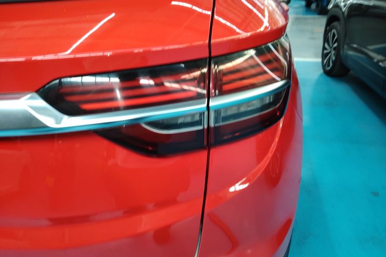 吉利汽车 缤越 2019款 运动款 260T DCT游侠 国VI车身外观6006