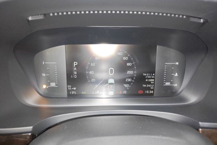 沃尔沃S90 2017款 T4 智远版中控内饰14