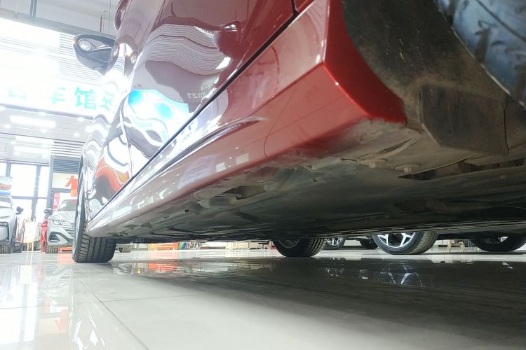 奔驰A级 2020款 改款 A 200 L 运动轿车动感型局部细节9002