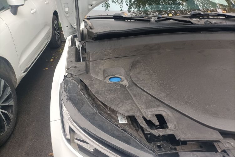 沃尔沃XC40新能源 2024款 长续航版机舱底盘25