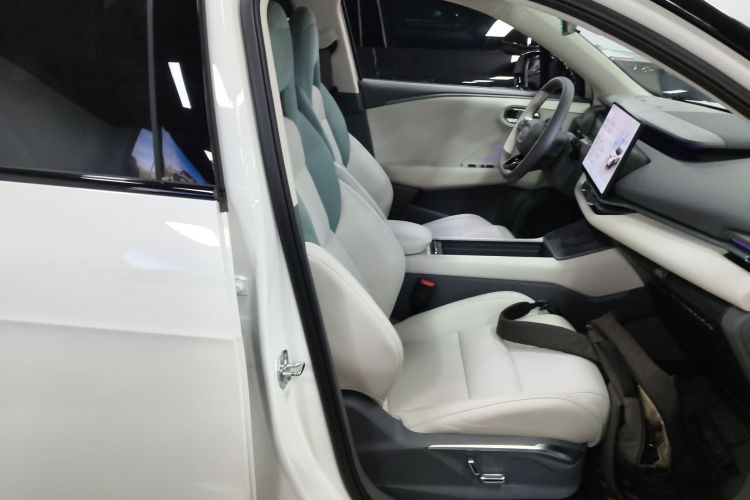 领克06 EM-P 2023款 EM-P 126长续航Halo局部细节41